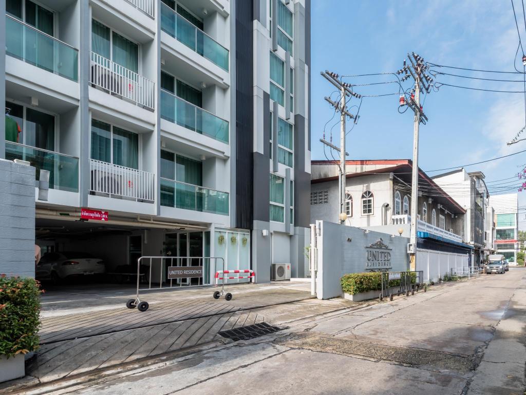 United Residence Ekamai Bangkok Exterior photo